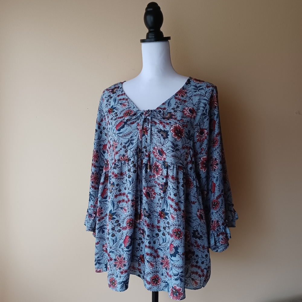 Sanctuary Women's Boho Blouse Size L Blue Floral Ruffle Sleeve Lace Up Neckline